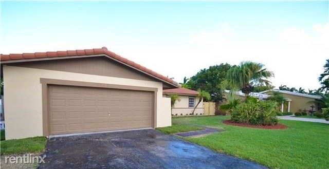 Primary Photo - 7715 SW 127th Ct