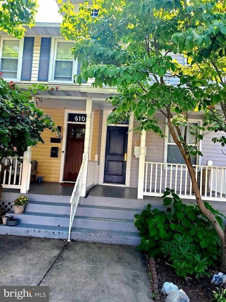 608 Trail Ave