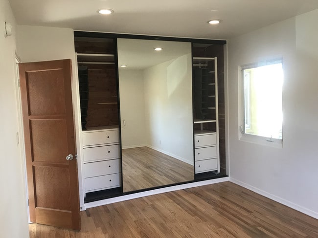 Foto principal - 2010 Virginia Ave