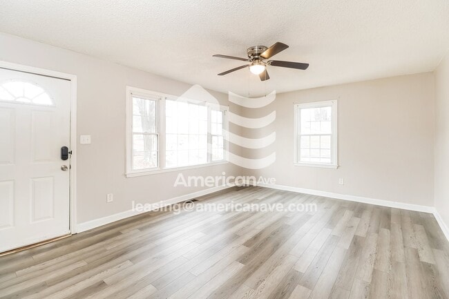 Building Photo - 529 Oakland Ave