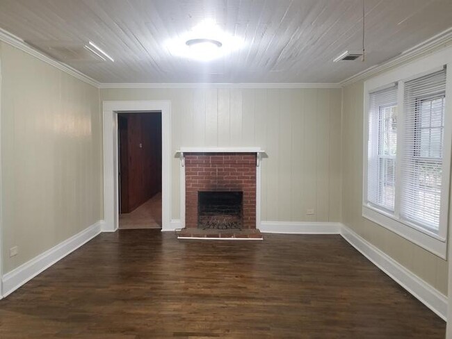 Building Photo - 6001 High Shoals Rd