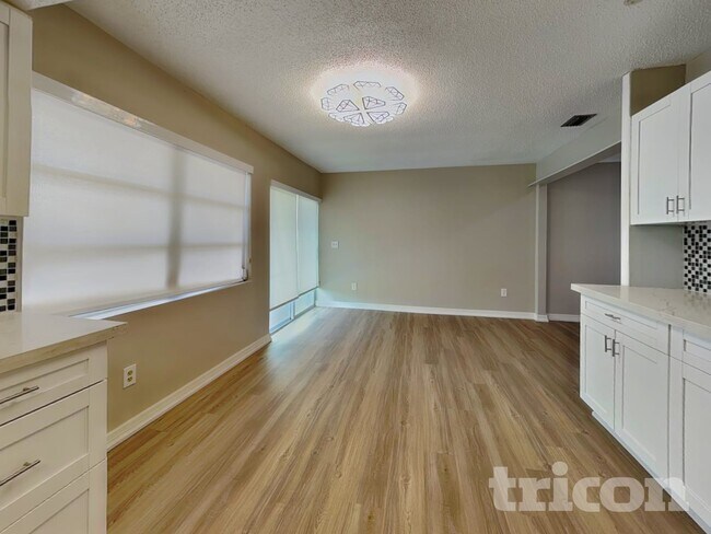 Foto del edificio - 6387 Otis Rd
