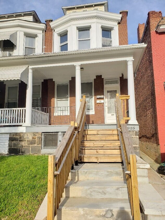 Primary Photo - 3925 Greenmount Ave