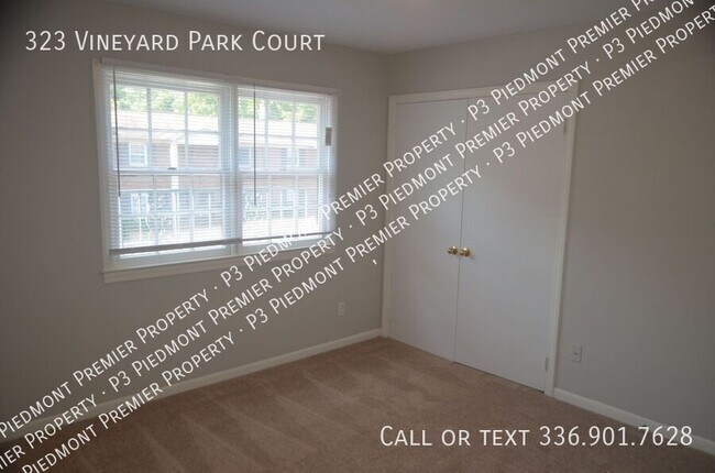 Building Photo - 323 Vineyard Park Ct