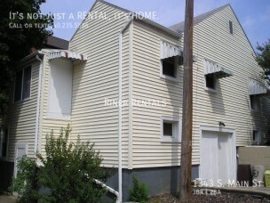 Building Photo - 1343 S Main St