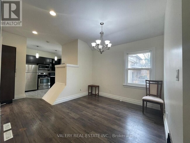 Building Photo - 1561 Hurontario St