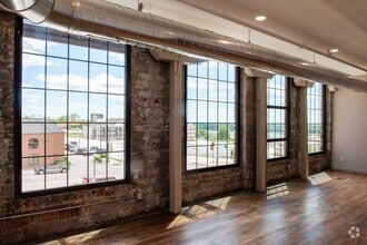 Building Photo - 116 N 3rd St