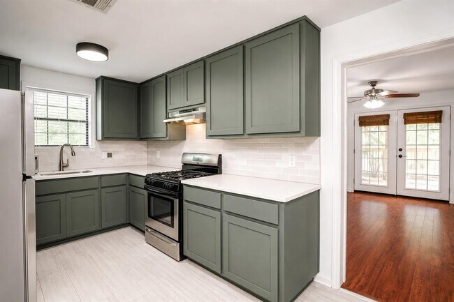 Foto del edificio - 4001 Maplewood Ave