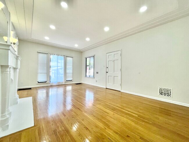 Foto del edificio - 5636 W 6th St