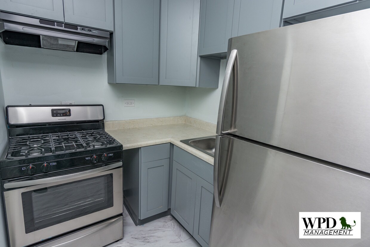 Foto principal - 4615 S Drexel Ave