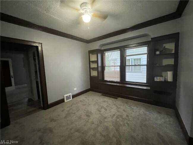 Foto del edificio - 3666 E 114th St