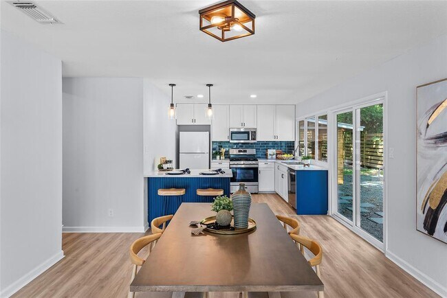 Building Photo - 509 Ramble Ln