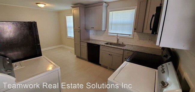 Building Photo - 2 br, 1 bath House - 437 Red Tip Ln