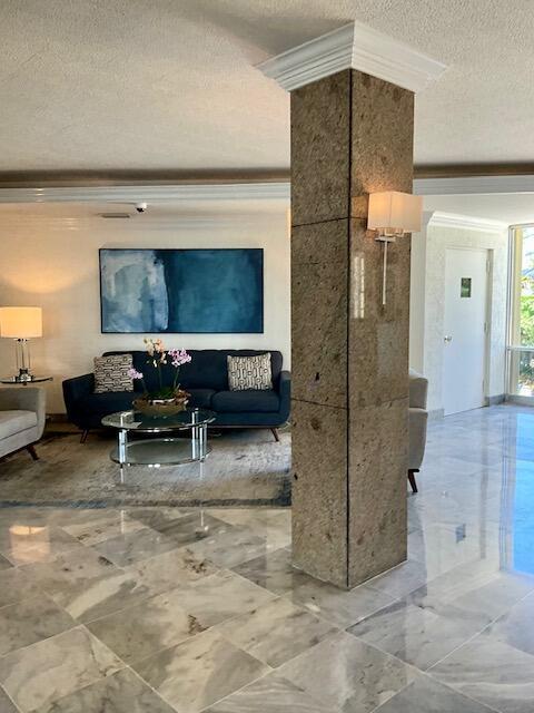 Foto del edificio - 3475 S Ocean Blvd