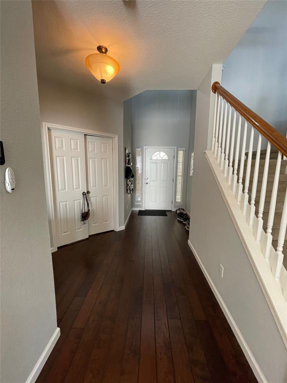 Building Photo - 10613 Beard Ave