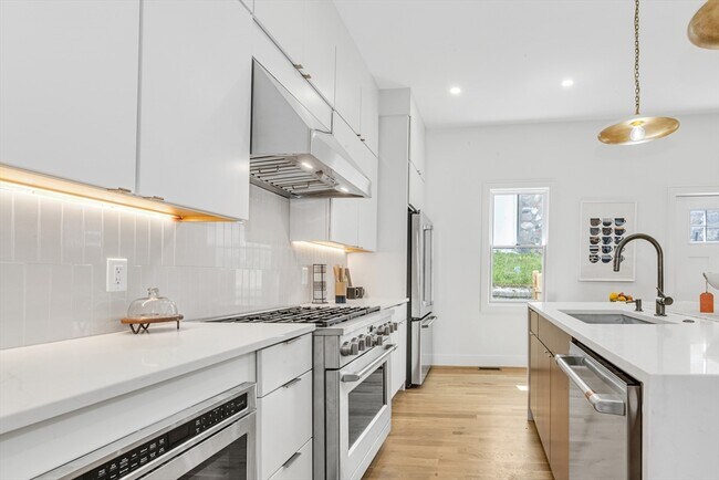 Foto del edificio - 142 Birch St