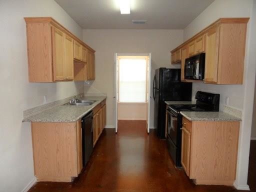Foto del edificio - 113 Lindas Creek Ln