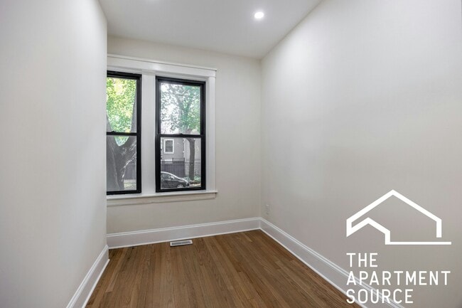 Building Photo - 4638 N Hamilton Ave