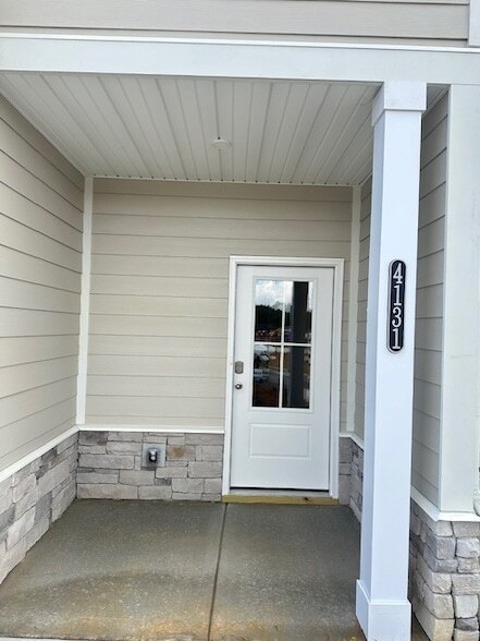 Foto del edificio - 4131 Belcourt Dr