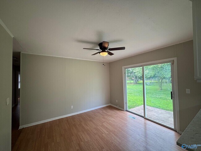 Foto del edificio - 3007 Winchester Rd NW