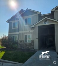 Building Photo - 5700 S Summit Creek Way