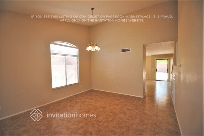 Building Photo - 519 N 167th Dr