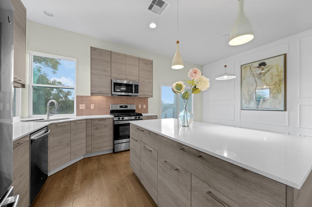 Foto principal - 4516 Oats St