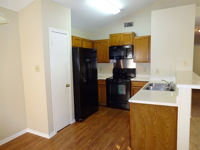 Building Photo - 12079 Stoney Summit