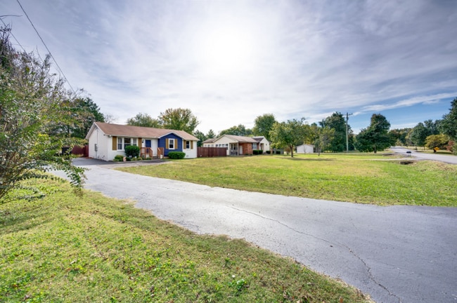 Photo - 349 Shirley Rd House