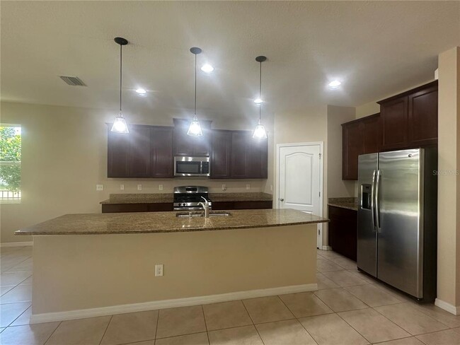 Foto del edificio - 6309 Lantern View Pl