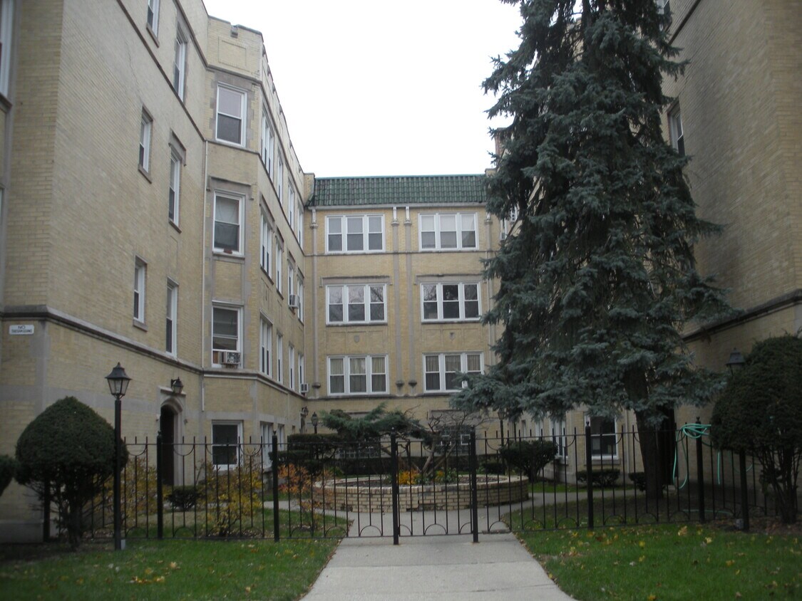7019 Merrill S Ave, Chicago, IL 60649 Apartments in Chicago, IL