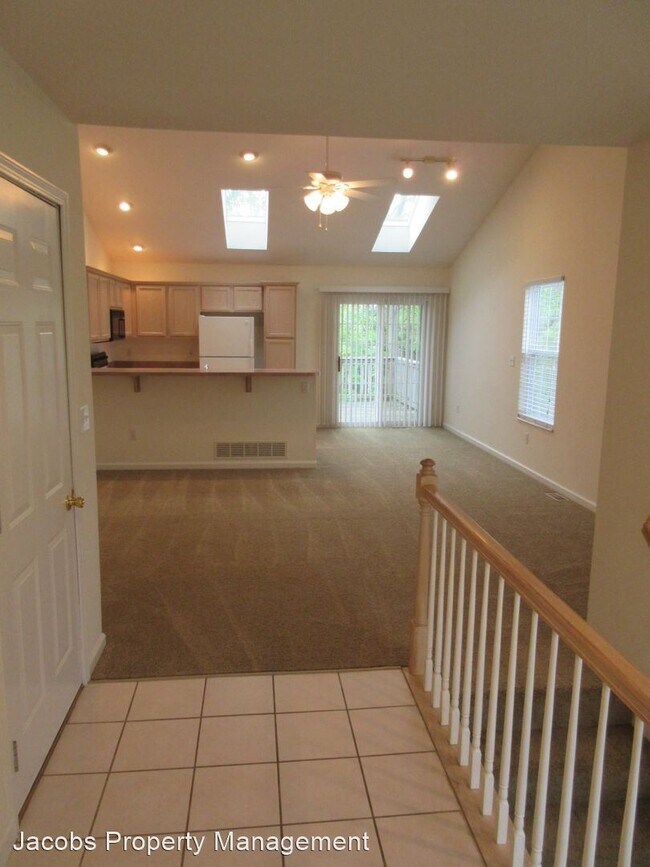 Building Photo - 3 br, 2.5 bath House - 5351 Trikalla Dr.