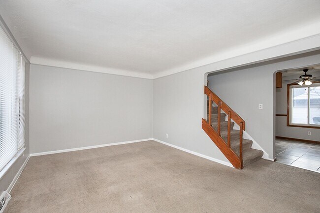 Building Photo - 3 Bed/1 Bath Single Family Home!