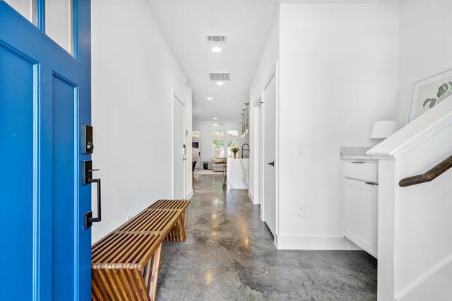 Foto del edificio - 655 Harvey Ln