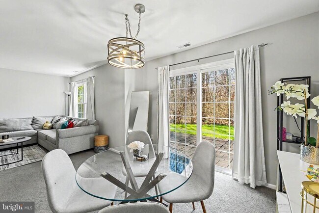 Foto del edificio - 775 Quail Pl