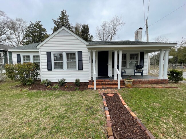 Foto del edificio - Historic Downtown Wilmington 3 Bedroom Home