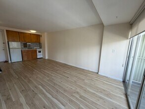 Building Photo - 445 Kaiolu St