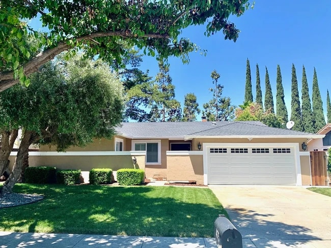 Building Photo - 4075 Beebe Cir