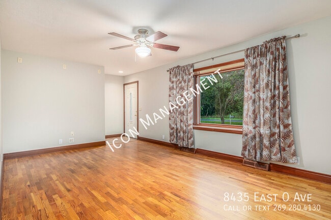 Building Photo - 8435 E O Ave