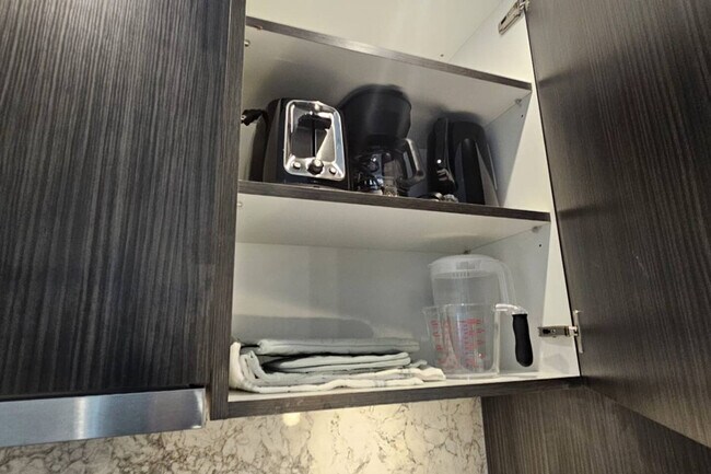 Photo du bâtiment - 480 Front St W