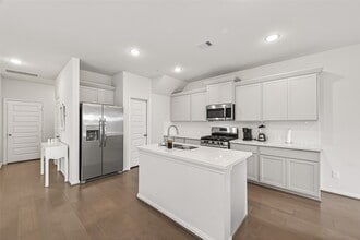 Building Photo - 27926 Western Crk Ct