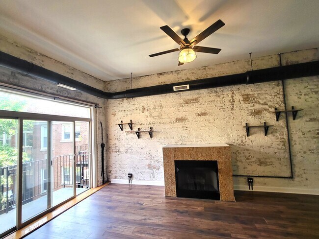Building Photo - 1649 W Pratt Blvd