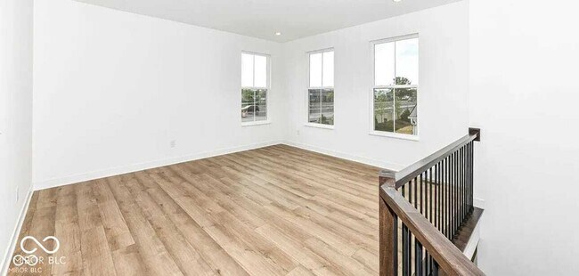 Foto del edificio - 9326 Somerford Dr