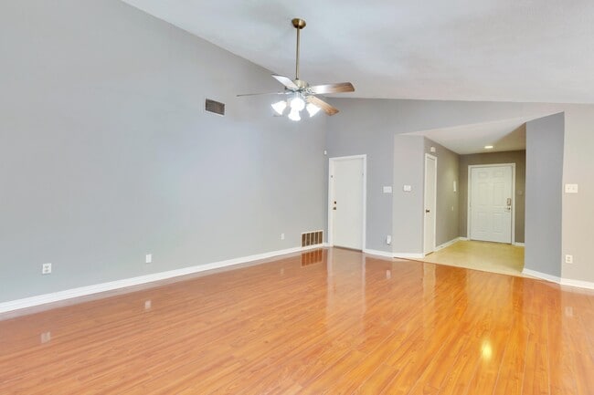 Building Photo - 12902 Odie Ln