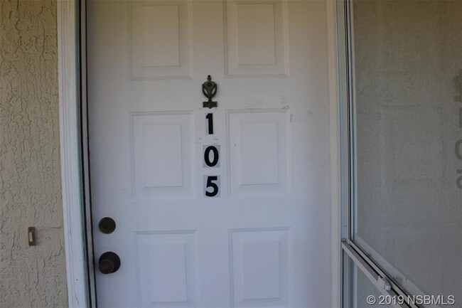 Building Photo - 404 Bouchelle Dr