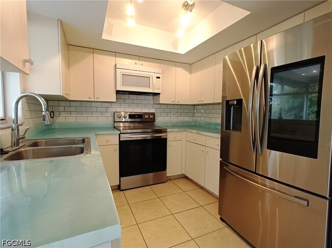 Building Photo - 1815 SE 11th Ave