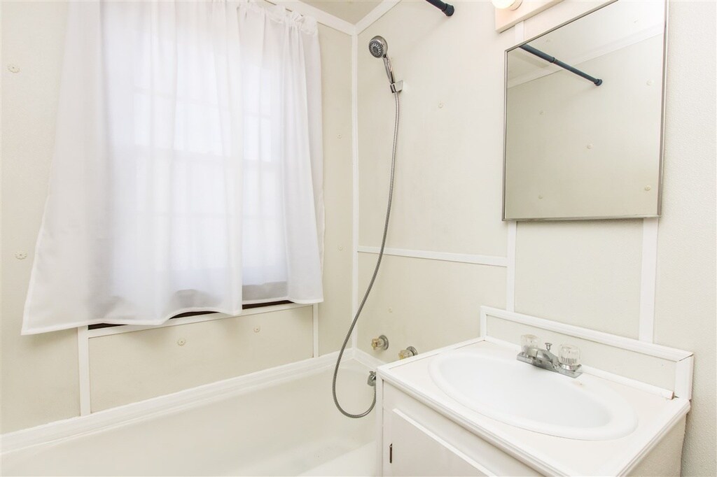 109 Stewart St Unit 1, East Peoria, IL 61611 109 Stewart St East