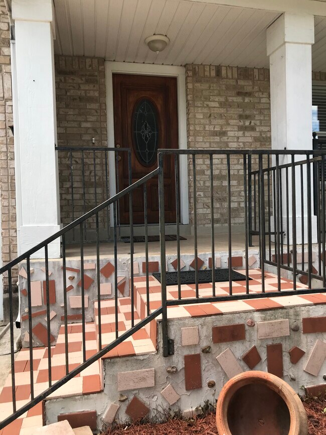 Foto del edificio - 7838 Caston Park Dr