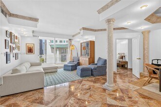 Building Photo - 888 Brickell Key Dr