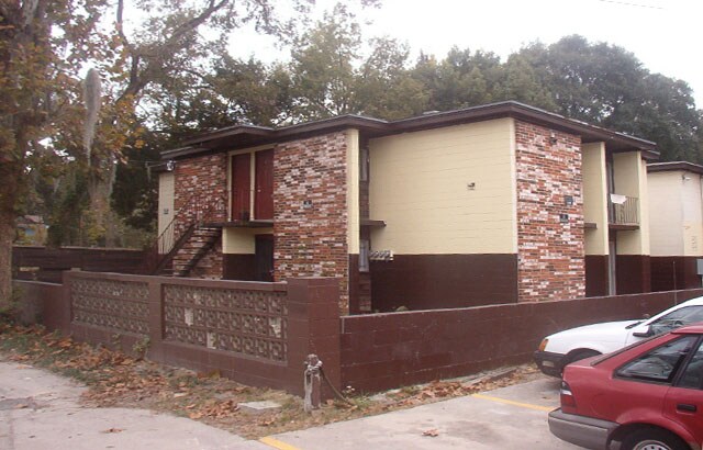 Foto del edificio - NOTTER ROAD APARTMENTS